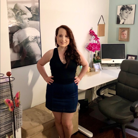 Meet your Posher, Kristen - Picture 4 of 5